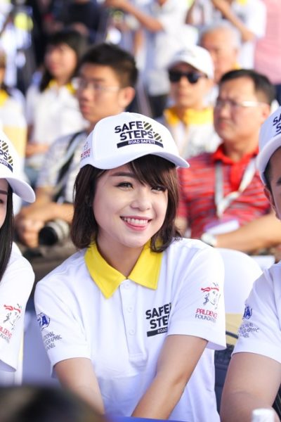 Đồng phục áo thun – Áo thun sự kiện quảng cáo cổ trụ màu trắng phối vàng tay ngắn 04