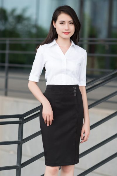 Đồng phục công sở – Chân váy ôm màu đen 08