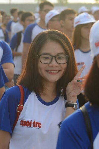 Đồng phục áo thun – Áo thun sự kiện quảng cáo Tuổi trẻ màu trắng phối xanh 69