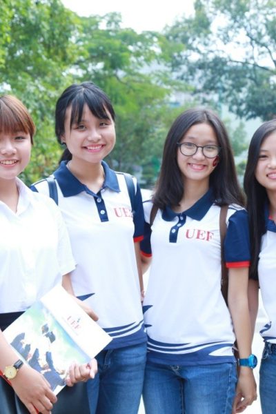 Đồng phục học sinh sinh viên – Đồng phục sinh viên Đại học Kinh tế 30