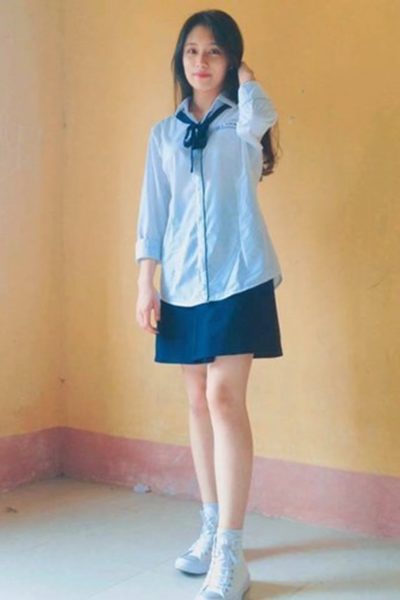 Đồng phục học sinh sinh viên – Đồng phục học sinh cấp III váy xanh dương, áo xanh nhạt 85
