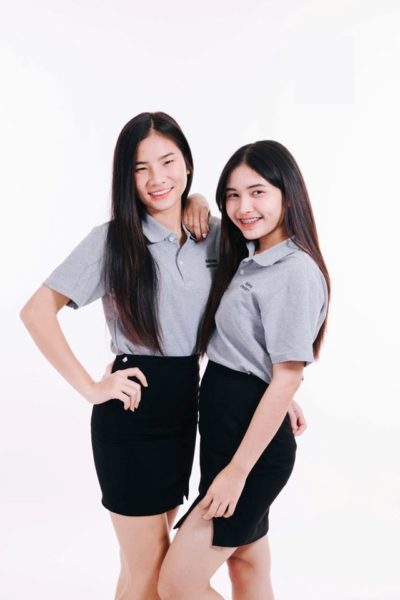 Đồng phục học sinh sinh viên – Đồng phục sinh viên váy đen, áo thun cổ trụ xám 26